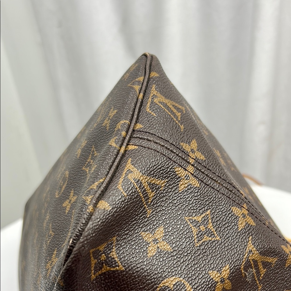 Louis Vuitton Monogram Brown Tan Tote with Leather Trim - Picture 8 of 17